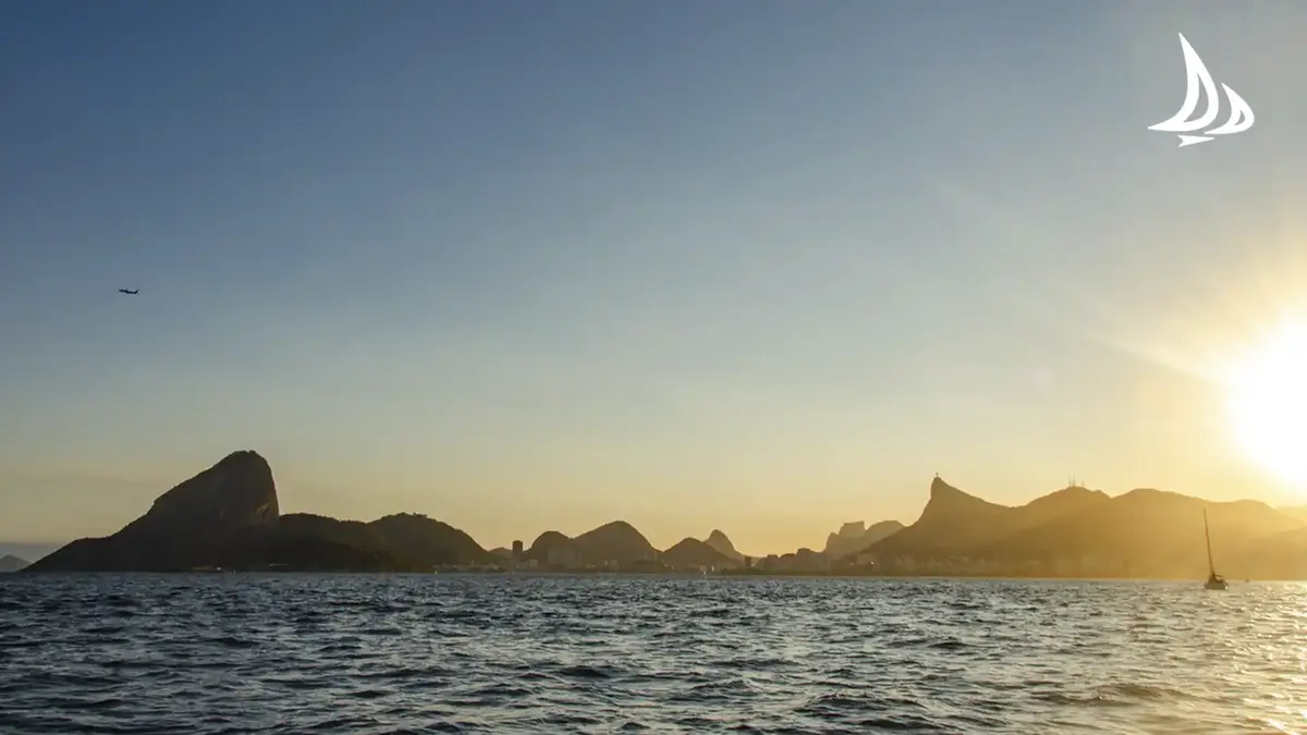 paisagem do Rio de Janeiro vista do passeio de barco da ddrio