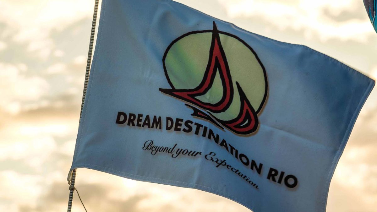 bandeira-ddrio-passeio-de-barco